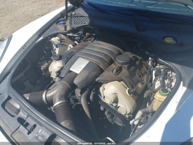 Porsche Panamera 4* AWD* БЕЖАВА КОЖА* ПОДГРЕВИ* ШИБИДАХ* , снимка 15 - Автомобили и джипове - 53637759