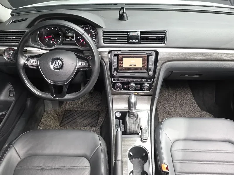 VW Passat 2.0 TSI - САМО 30% АВАНС, снимка 7 - Автомобили и джипове - 56267710