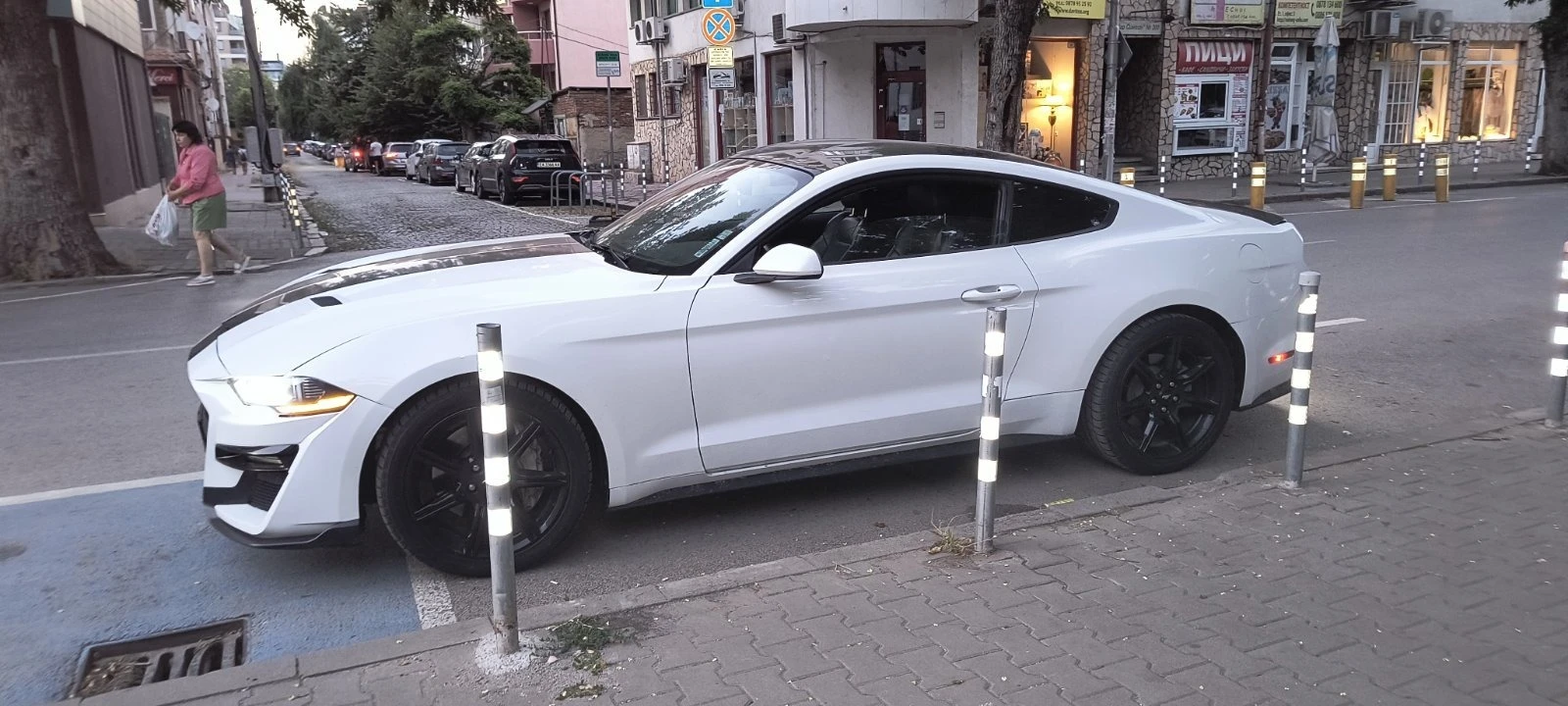 Ford Mustang  - изображение 5