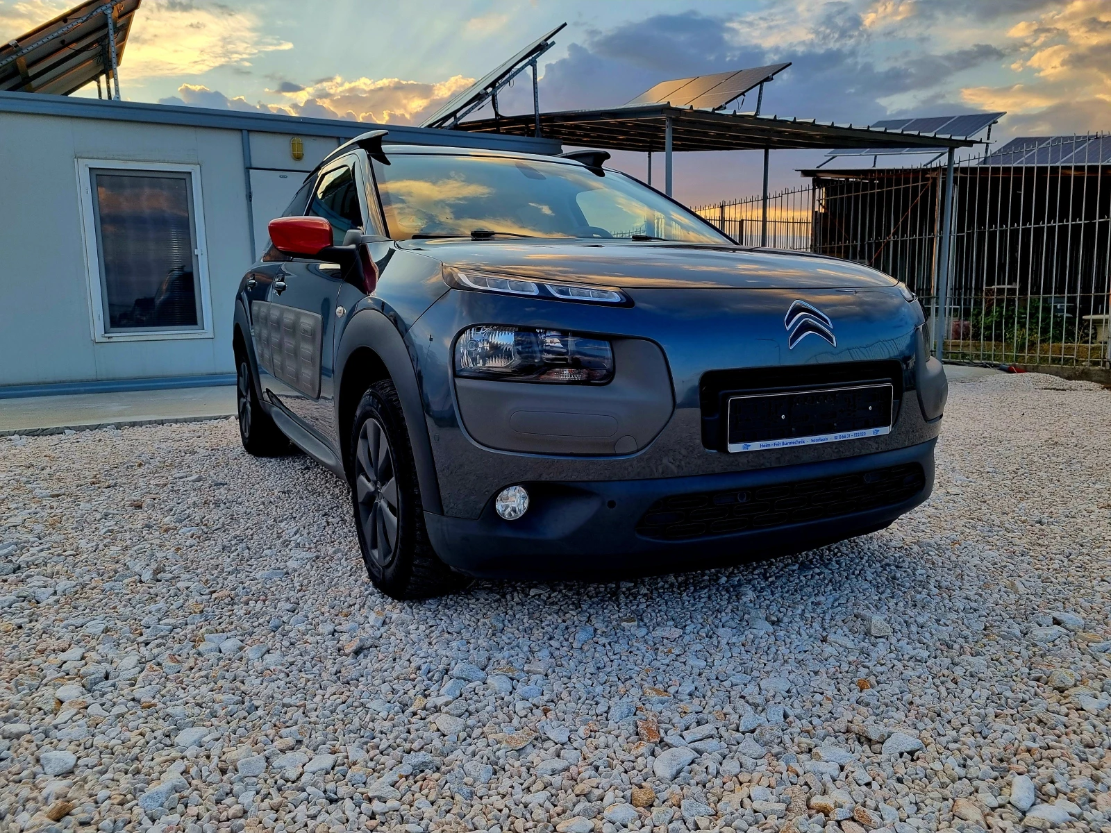 Citroen C4 Cactus 1.2 i 82ks.Navi Evro 6 - изображение 5