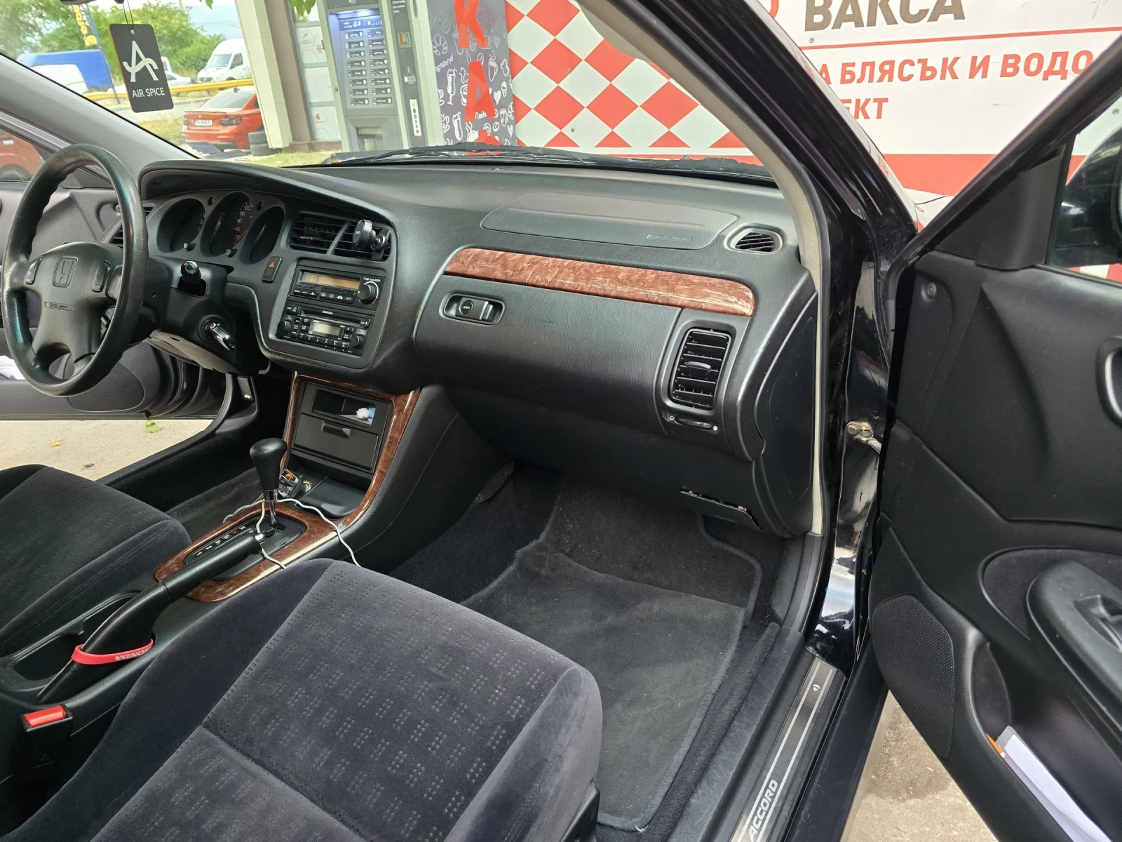 Honda Accord 2.3 A/T ГАЗ - изображение 10