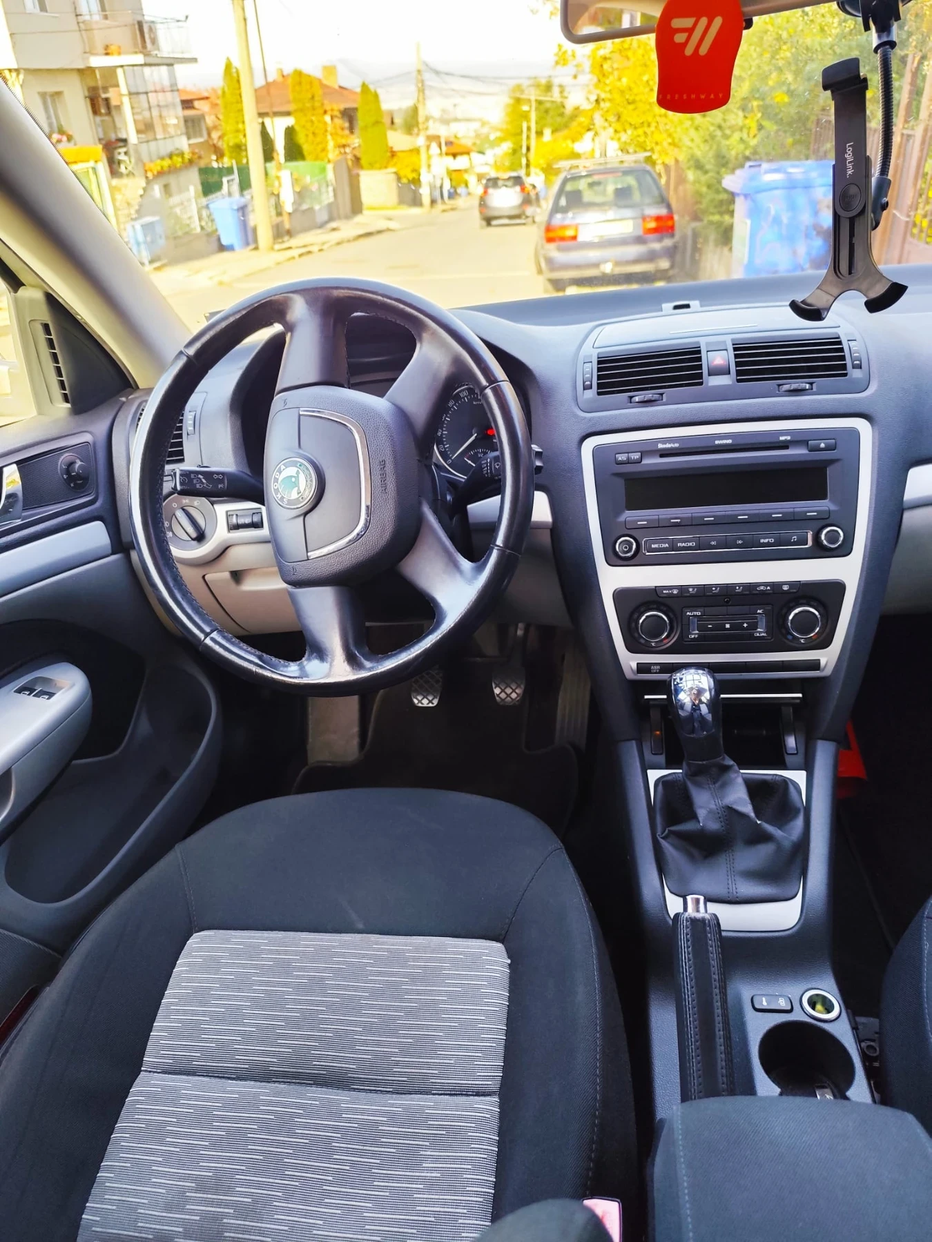 Skoda Octavia 127хил.км реални, снимка 2 - Автомобили и джипове - 53918454