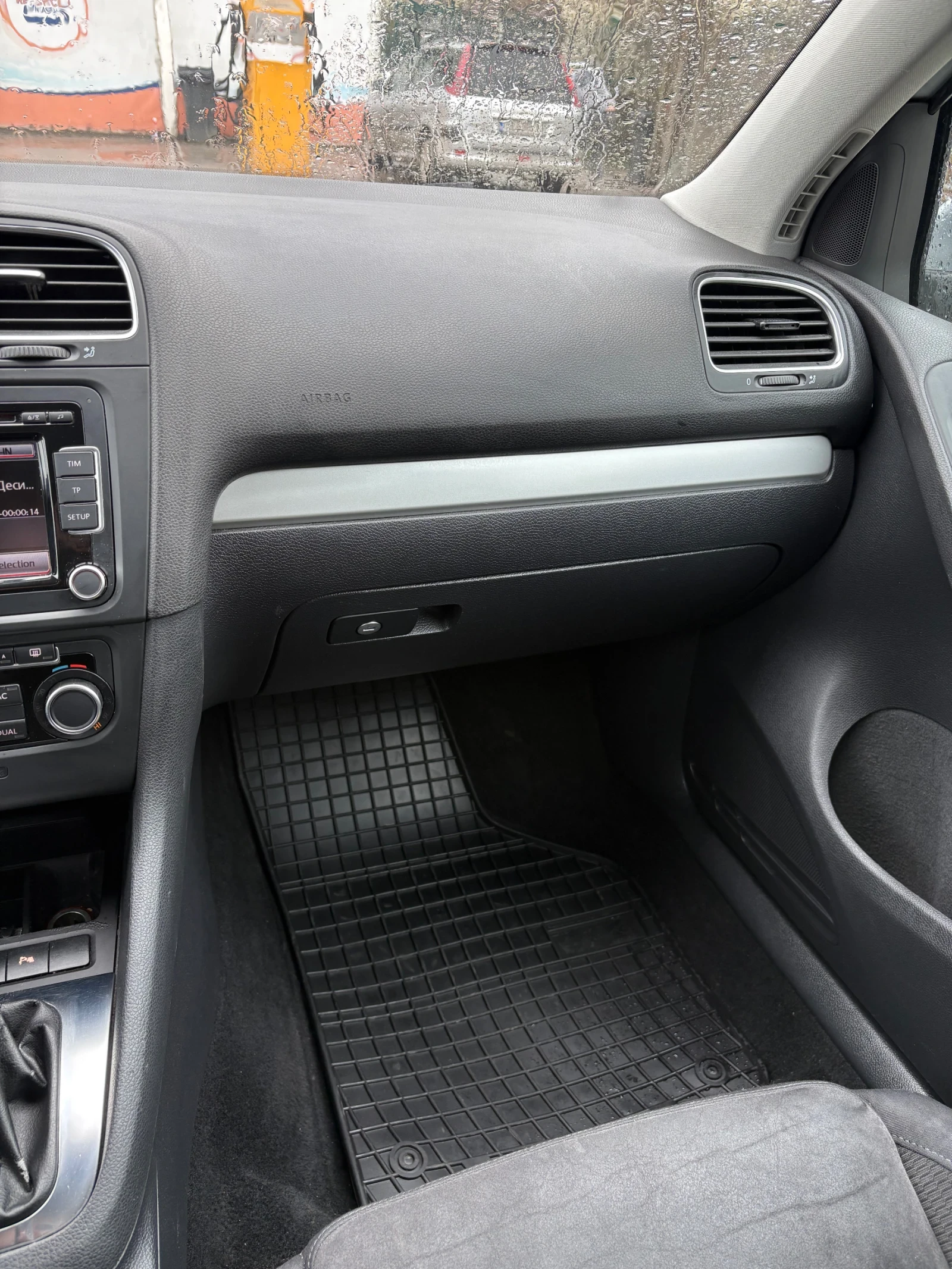 VW Golf 2.0TDI, 140HP. DSG. Обслужена, снимка 10 - Автомобили и джипове - 54091362