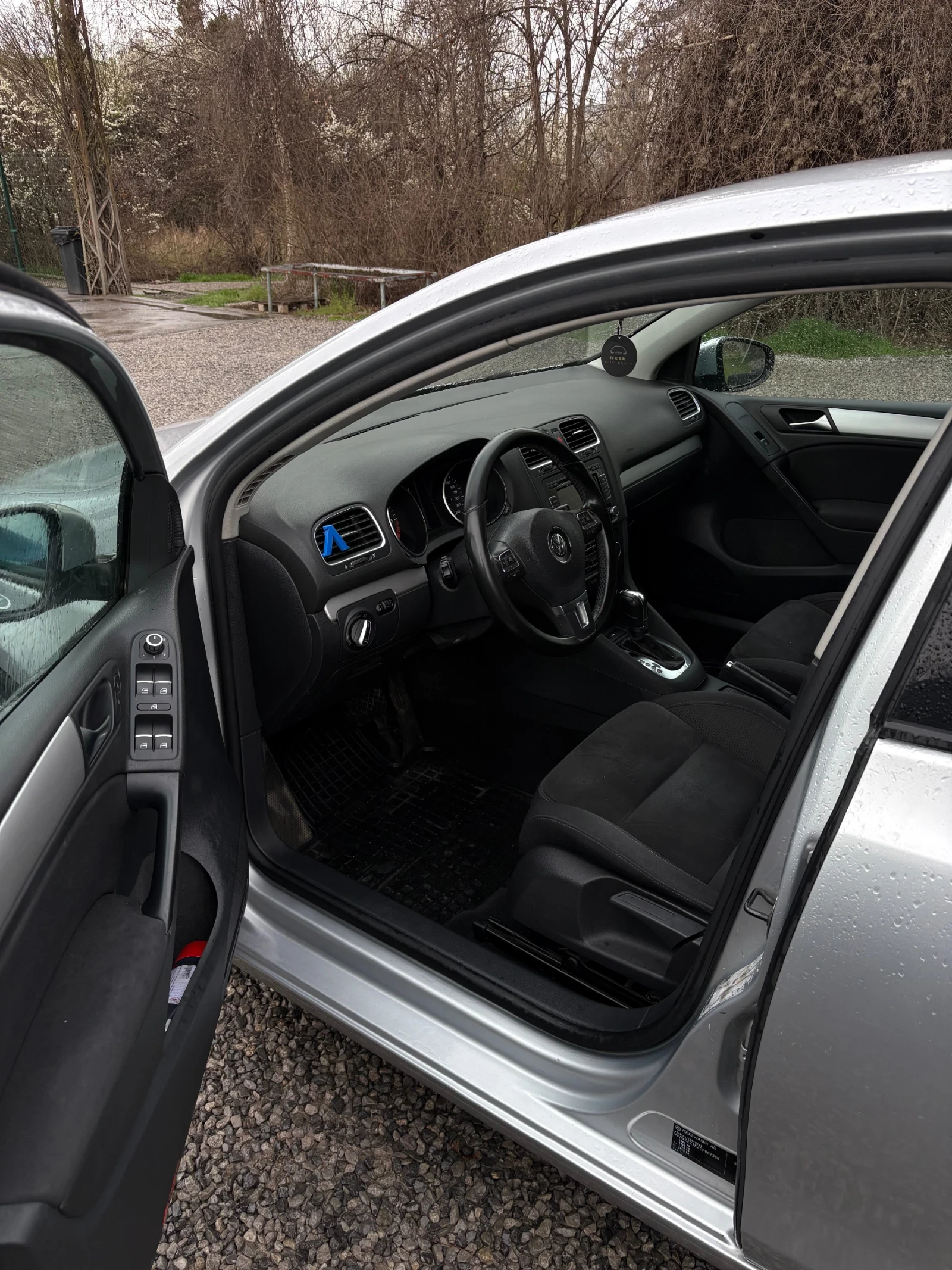 VW Golf 2.0TDI, 140HP. DSG. Обслужена, снимка 13 - Автомобили и джипове - 54091362