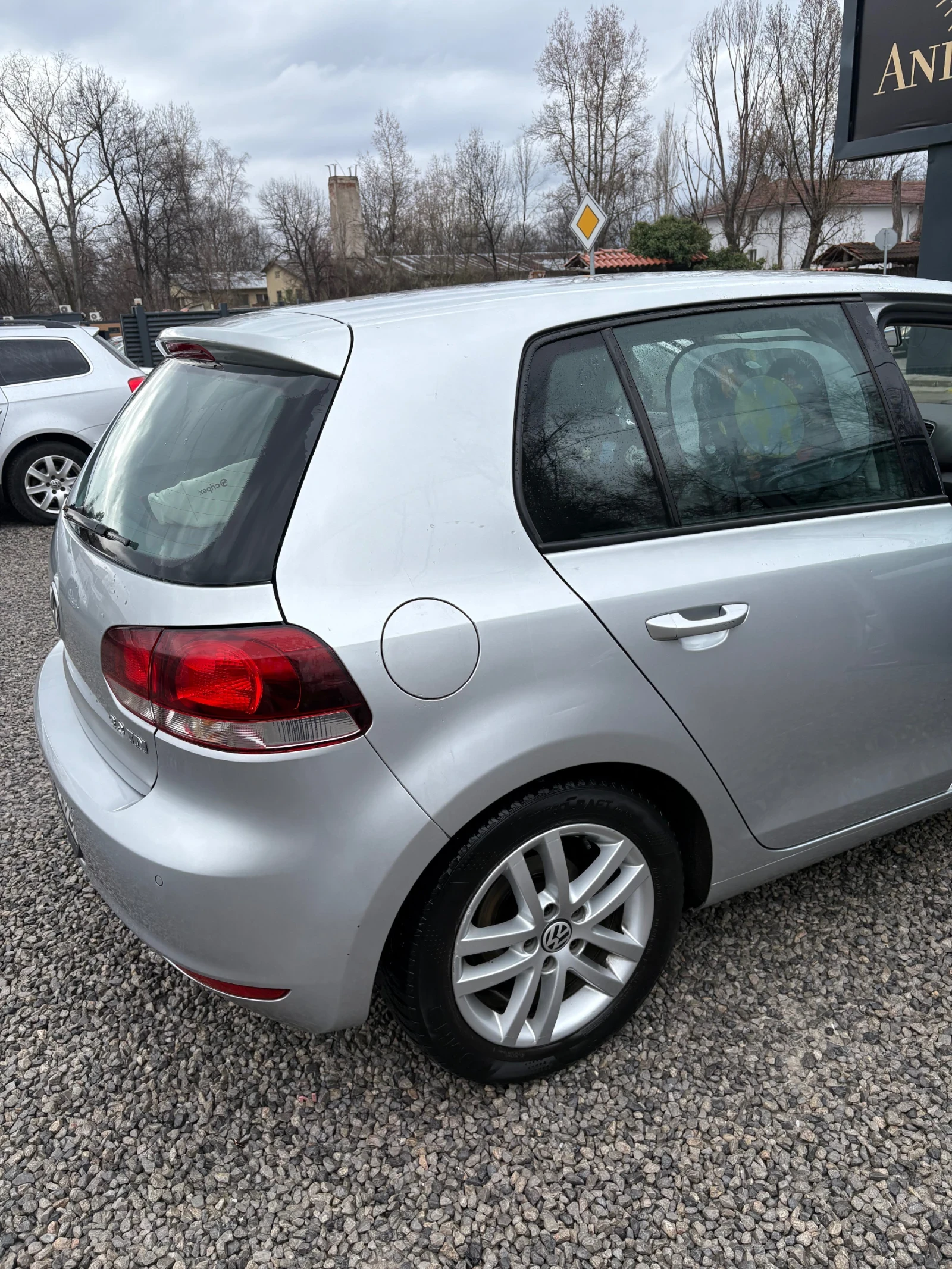 VW Golf 2.0TDI, 140HP. DSG. Обслужена, снимка 4 - Автомобили и джипове - 54091362