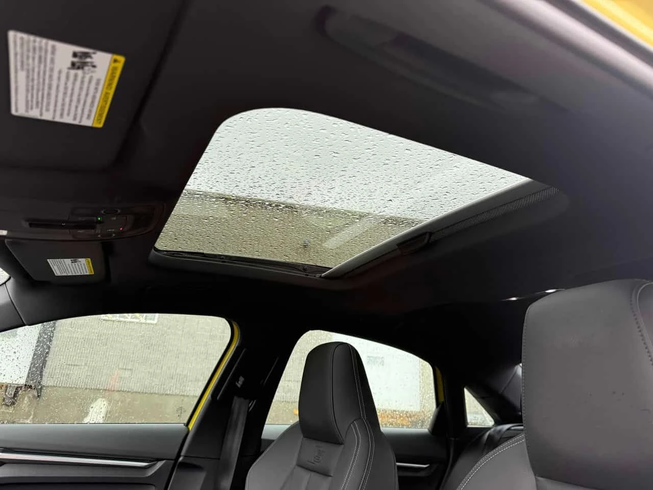 Audi S3 PROGRESSIVE QUATTRO * DIGITAL* ПОДГРЕВИ* ПАНОРАМА*, снимка 10 - Автомобили и джипове - 54190313