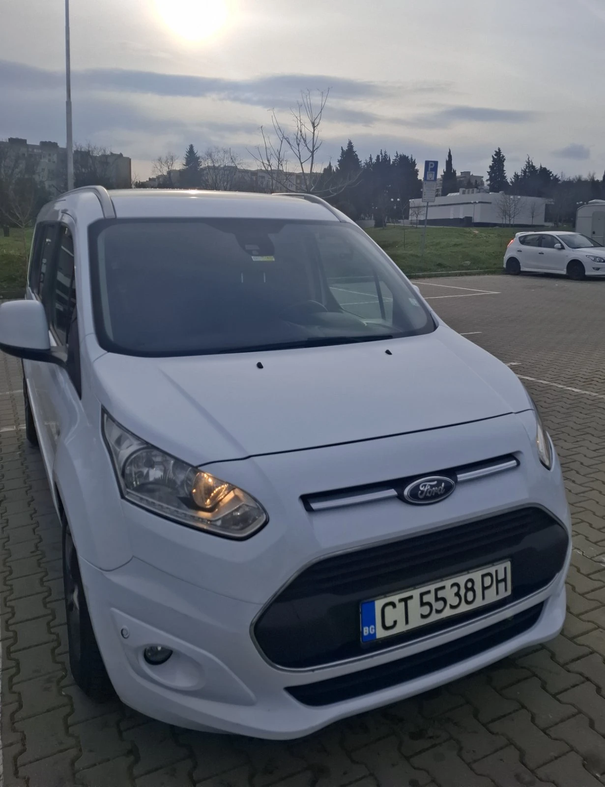 Ford Tourneo Connect TOURNEO-Long, снимка 15 - Автомобили и джипове - 54348007