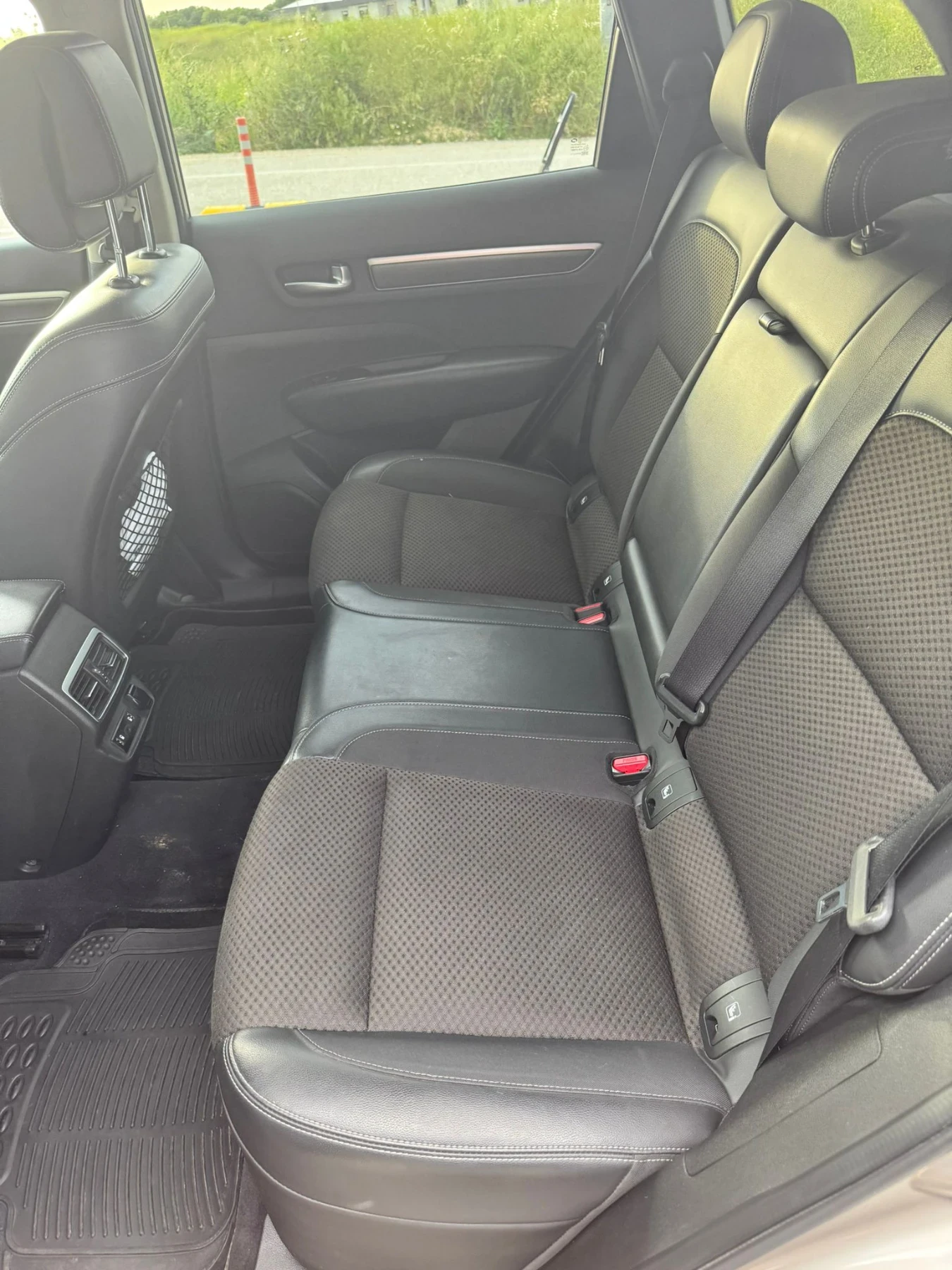 Plymouth Reliant 2.0dci 4x4 Automatik Panorama , снимка 9 - Автомобили и джипове - 54462236