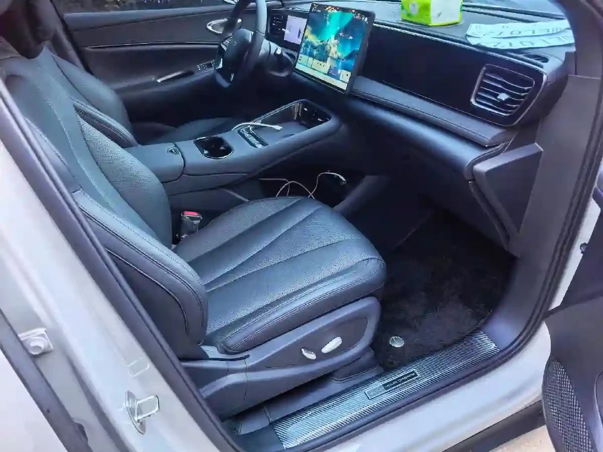 BYD Seal, снимка 12 - Автомобили и джипове - 54577679