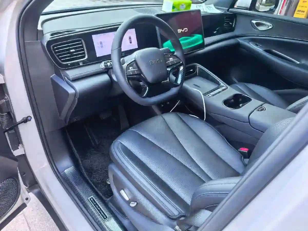 BYD Seal, снимка 10 - Автомобили и джипове - 54577679