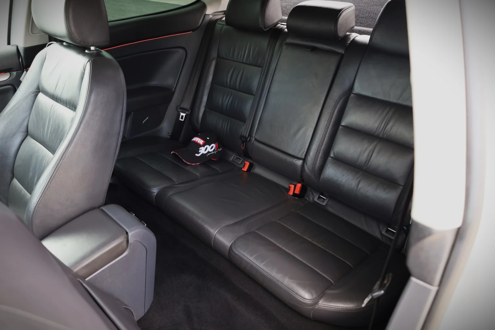 VW Golf 5 2.0 TDI BKD, снимка 13 - Автомобили и джипове - 54910718
