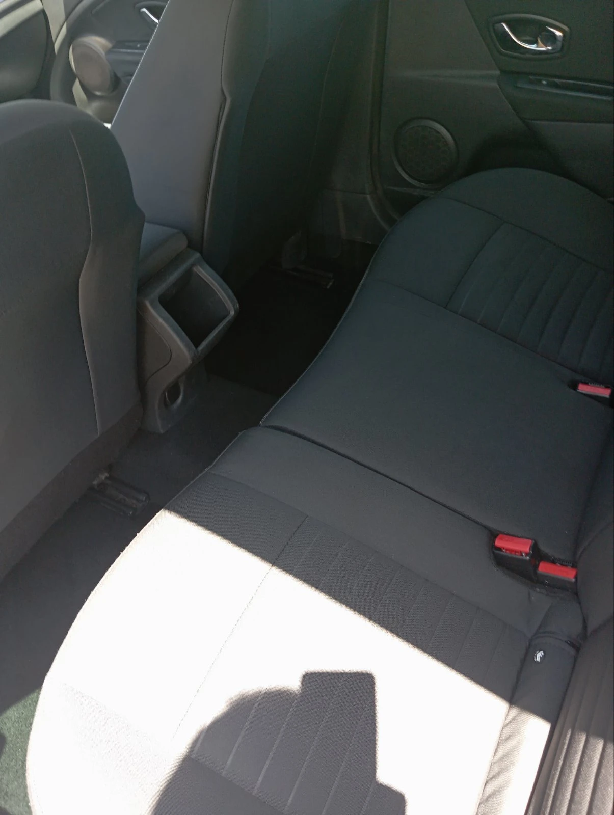 Renault Megane 3, снимка 8 - Автомобили и джипове - 54981688
