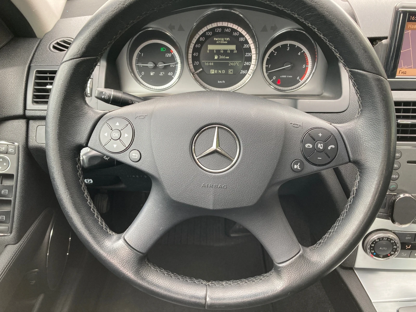 Mercedes-Benz C 350 C350CDI; автоматик;навигация;4х4., снимка 13 - Автомобили и джипове - 55207690