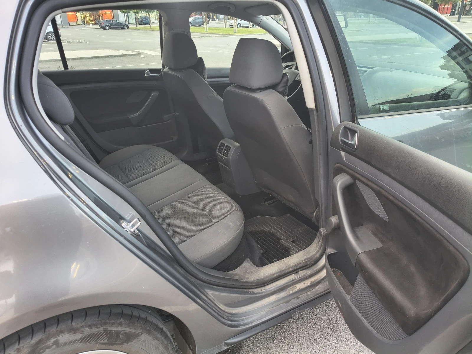 VW Golf 1.6MPI | Mobile.bg � ����������� 8