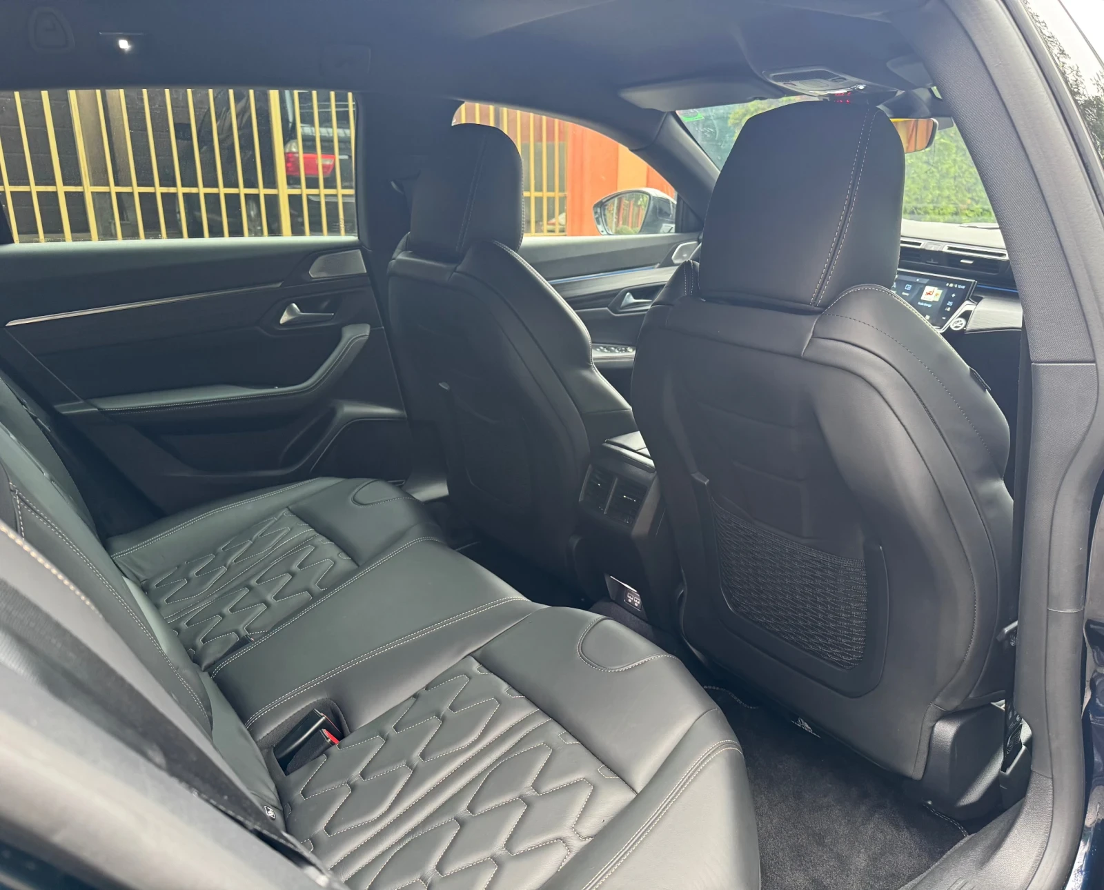 Peugeot 508 Peugeot 508 GT line * NIGHT VISION* FOCAL* 360 КАМ, снимка 8 - Автомобили и джипове - 55467491