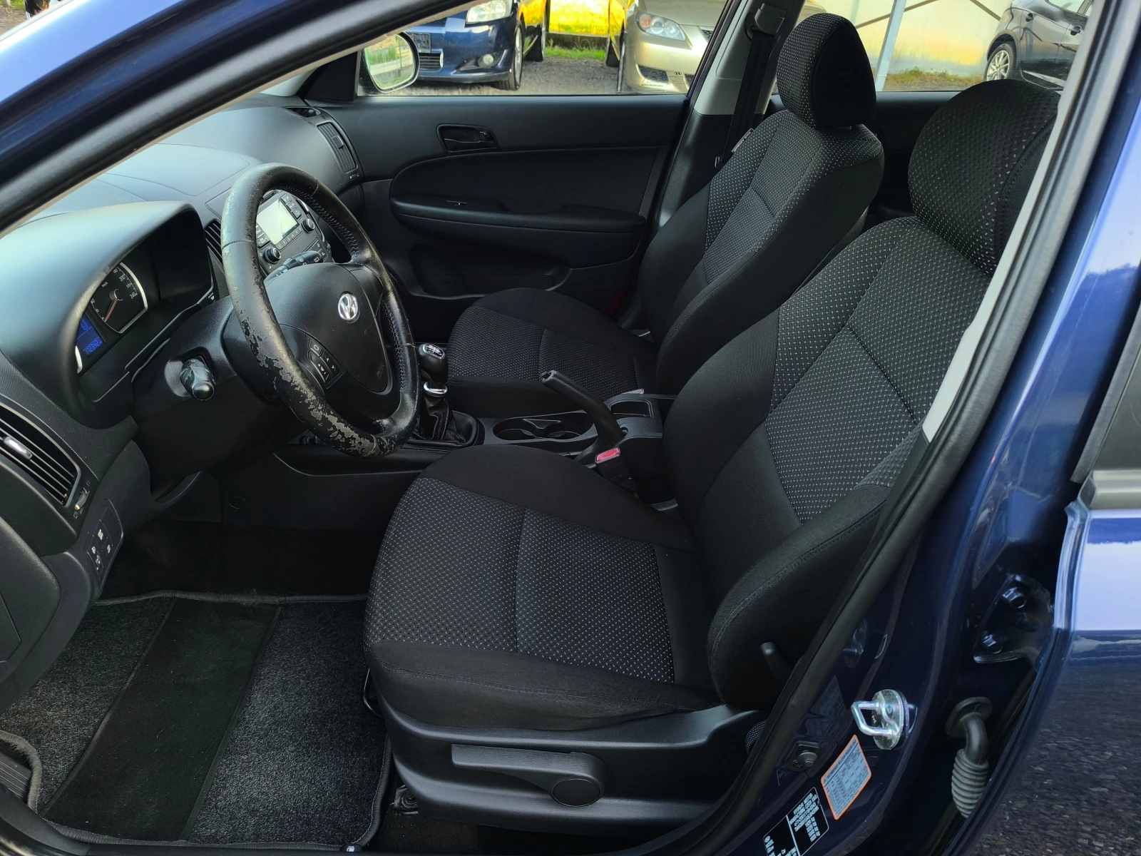 Hyundai I30 FACE LIFT-1.6CRDI-90кс-6 скорости-КЛИМАТИК-EURO 5-, снимка 9 - Автомобили и джипове - 55476733