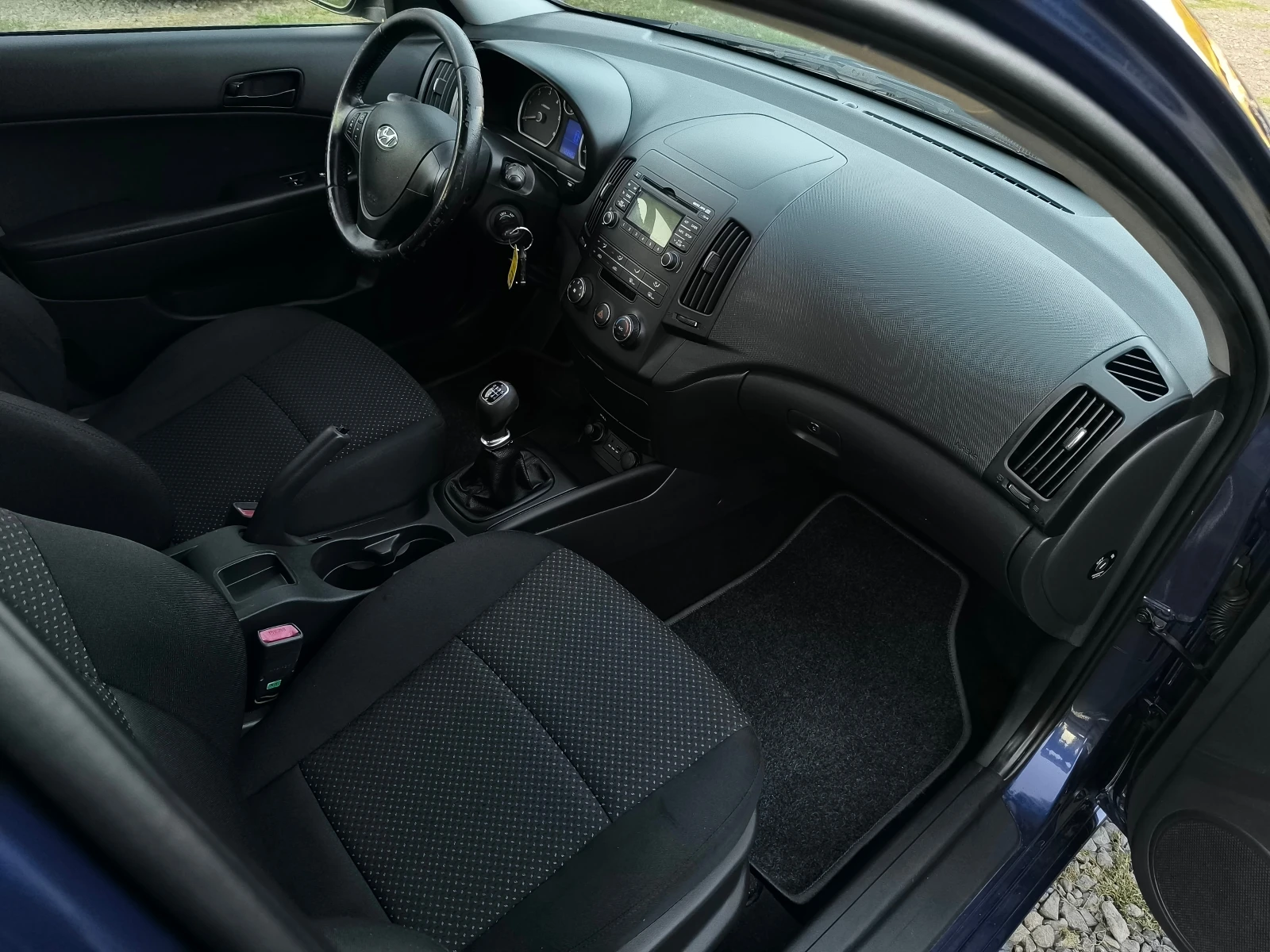 Hyundai I30 FACE LIFT-1.6CRDI-90кс-6 скорости-КЛИМАТИК-EURO 5-, снимка 14 - Автомобили и джипове - 55476733