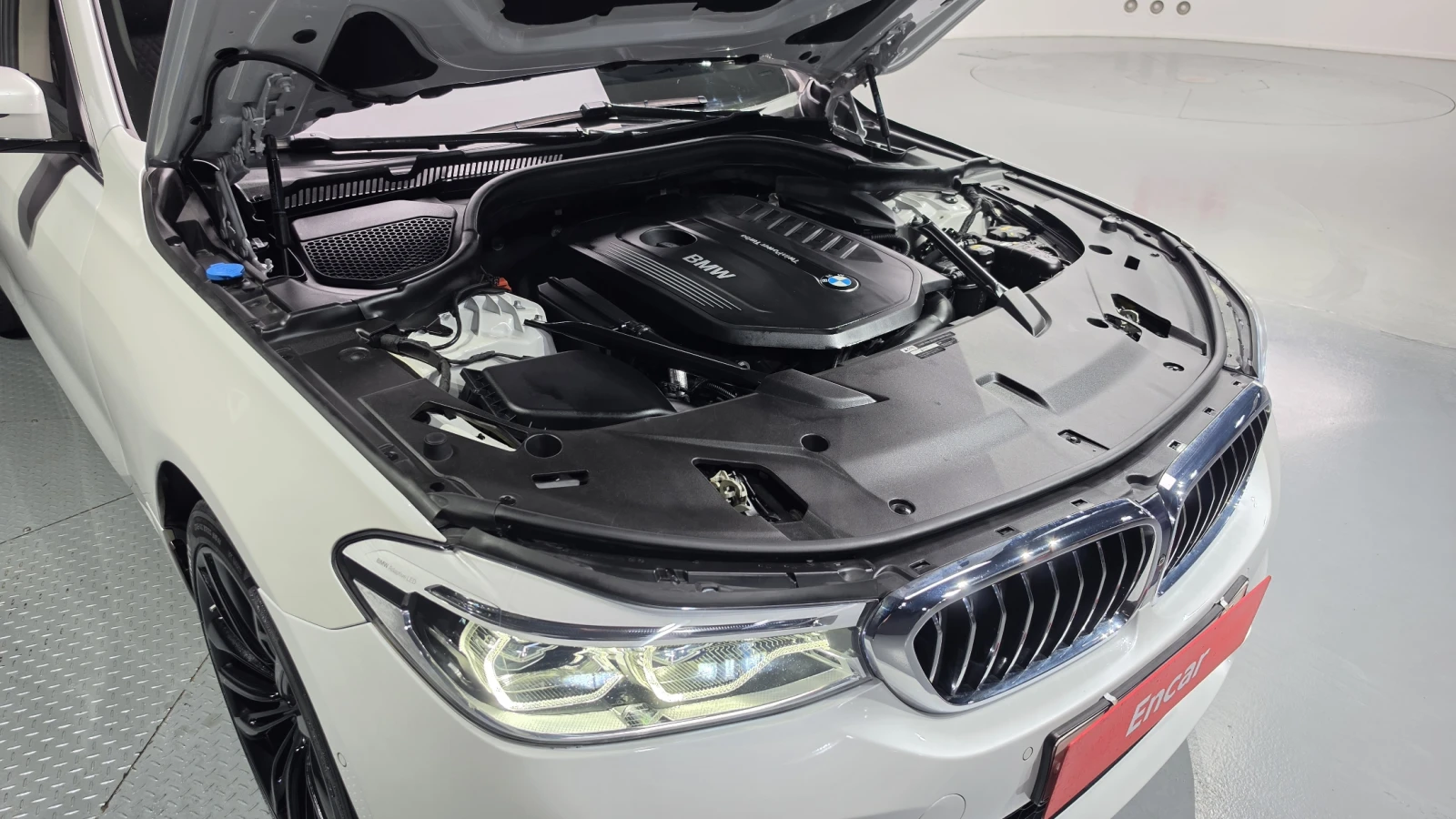 BMW 640 ЕЛ. БАГАЖНИК* 360* SOFT CLOSE* HUD* КРАЙНА ЦЕНА, снимка 6 - Автомобили и джипове - 55593872