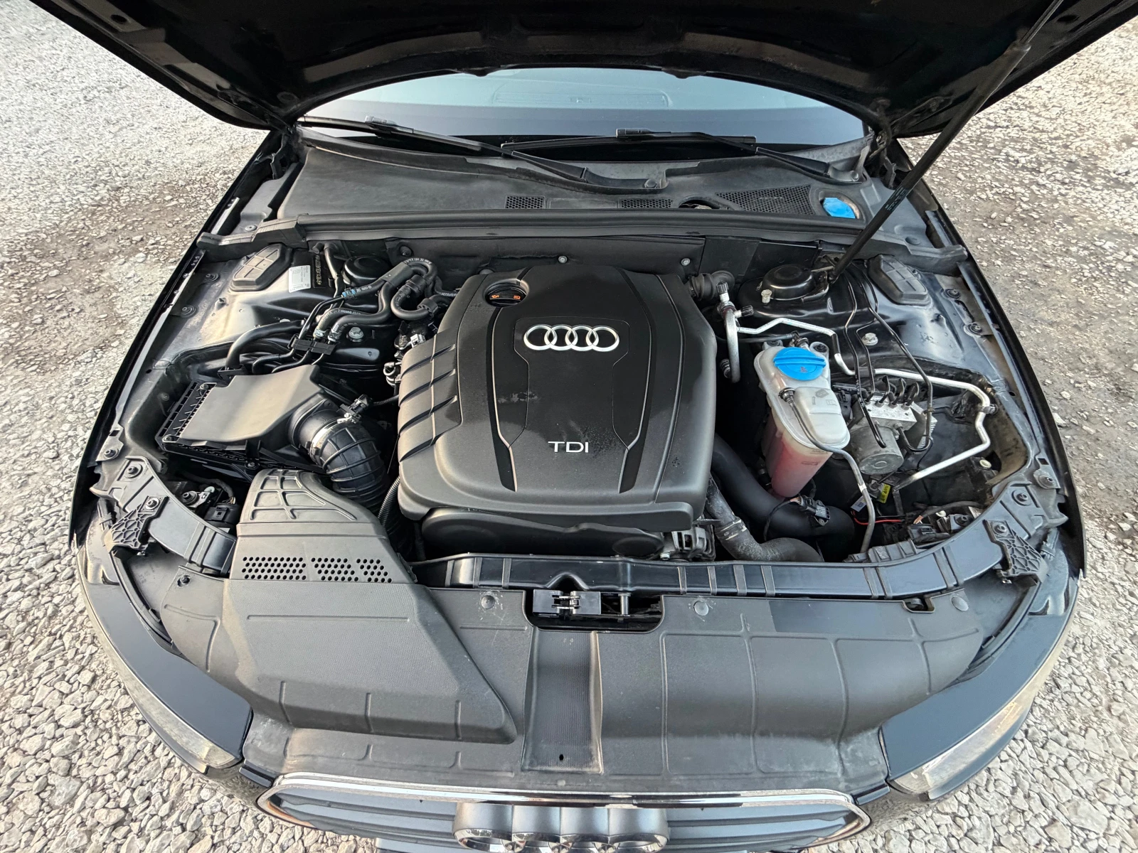 Audi A4 2.0TDI* FACE* NAVI* 6SPEED* KOJA, снимка 14 - Автомобили и джипове - 55633546
