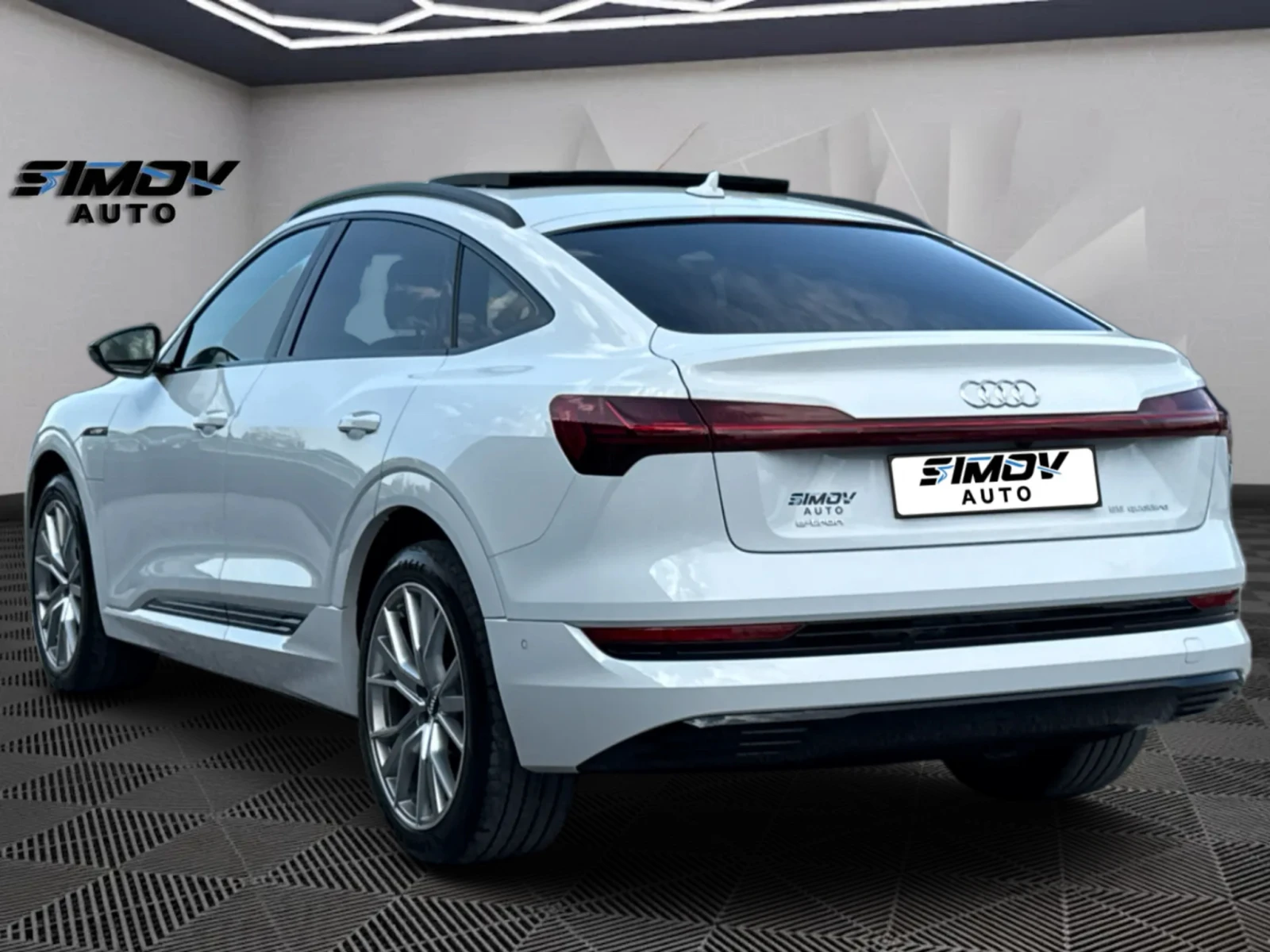 Audi E-Tron 55 SPORTBACK S-LINE+ HEAD-UP ПАНОРАМА ВАКУМ B&O, снимка 2 - Автомобили и джипове - 55929866