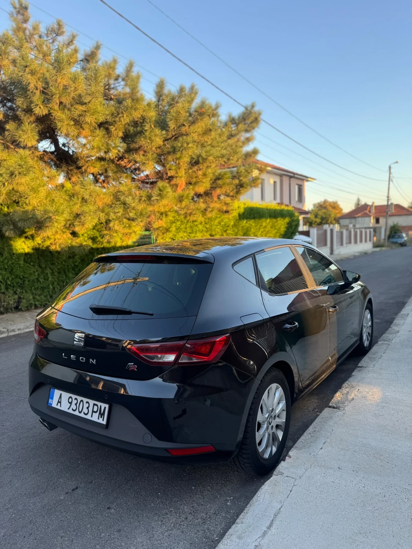 Seat Leon Fr 2.0 tdi, снимка 3 - Автомобили и джипове - 56133272