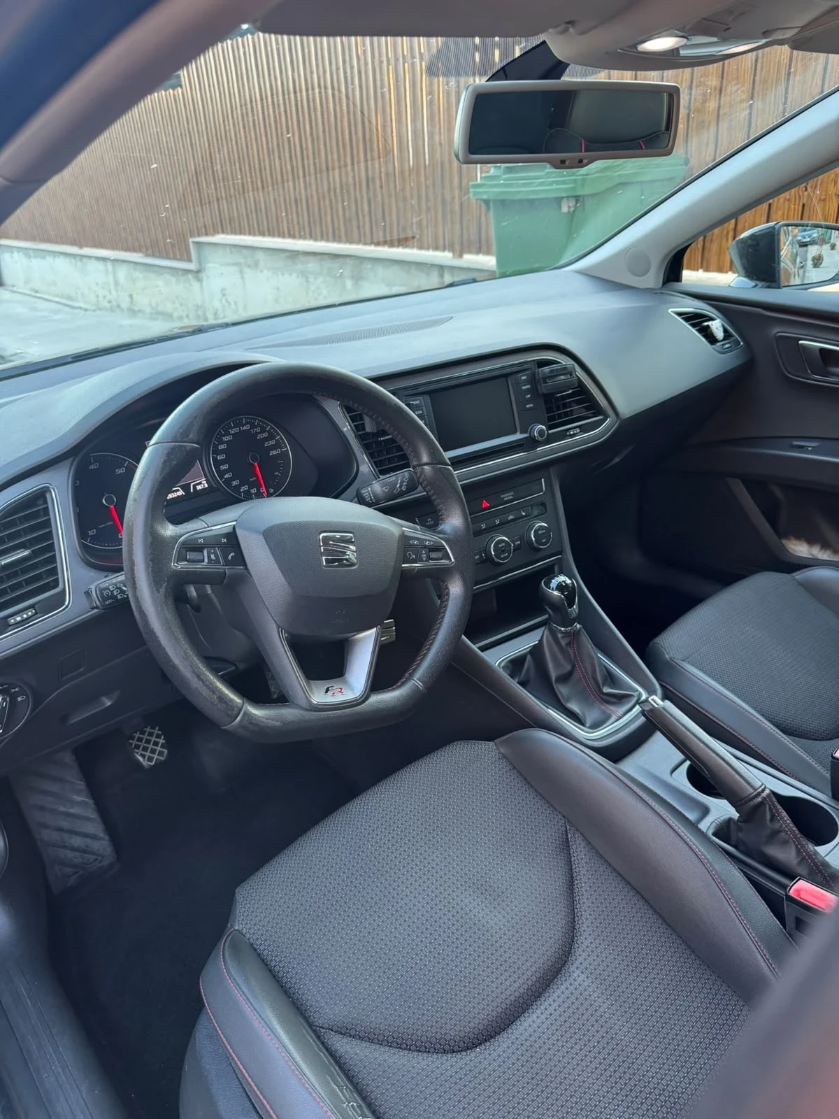 Seat Leon Fr 2.0 tdi, снимка 8 - Автомобили и джипове - 56133272