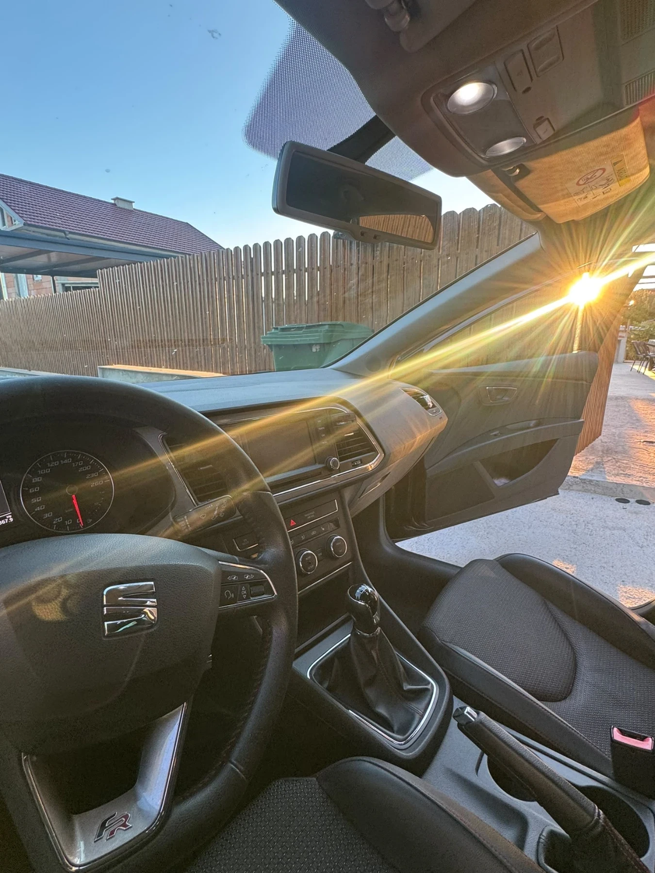 Seat Leon Fr 2.0 tdi, снимка 4 - Автомобили и джипове - 56133272