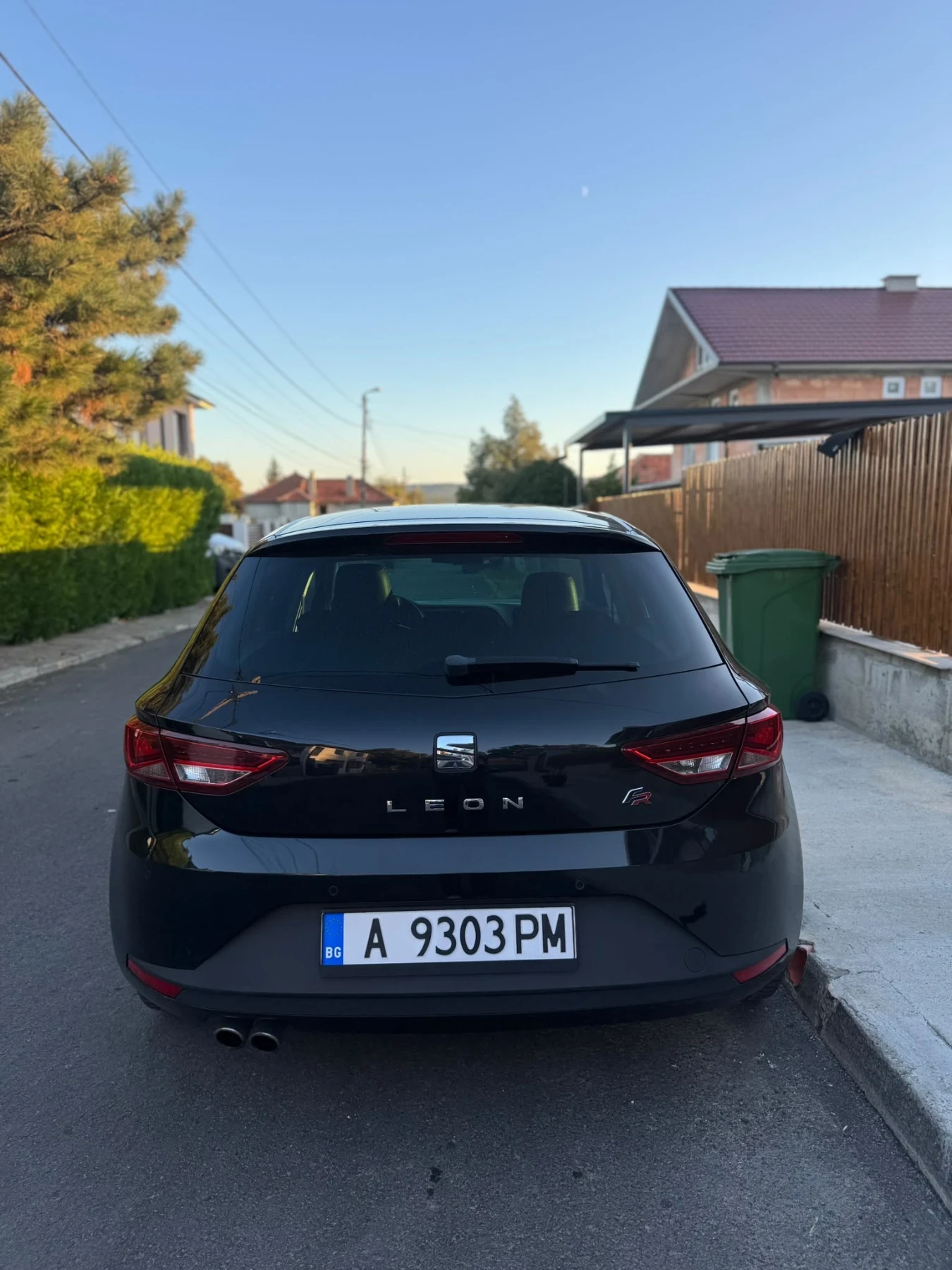 Seat Leon Fr 2.0 tdi, снимка 2 - Автомобили и джипове - 56133272