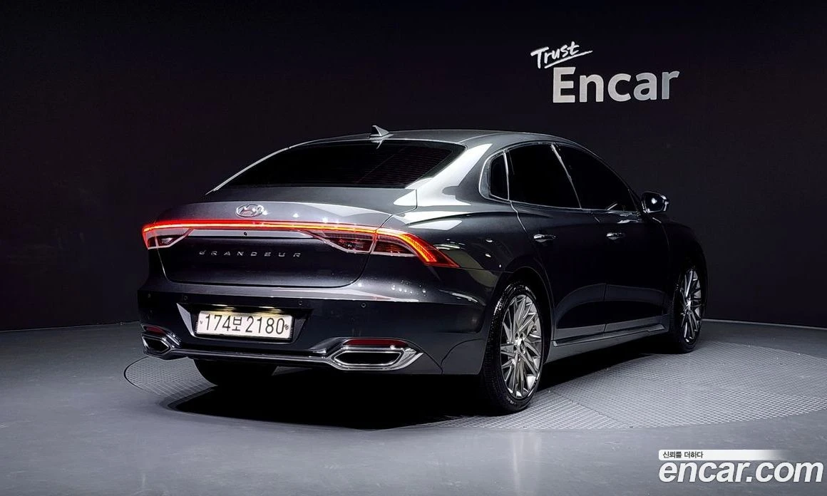 Hyundai Grandeur 2.5 Premium Choice, снимка 2 - Автомобили и джипове - 56156081