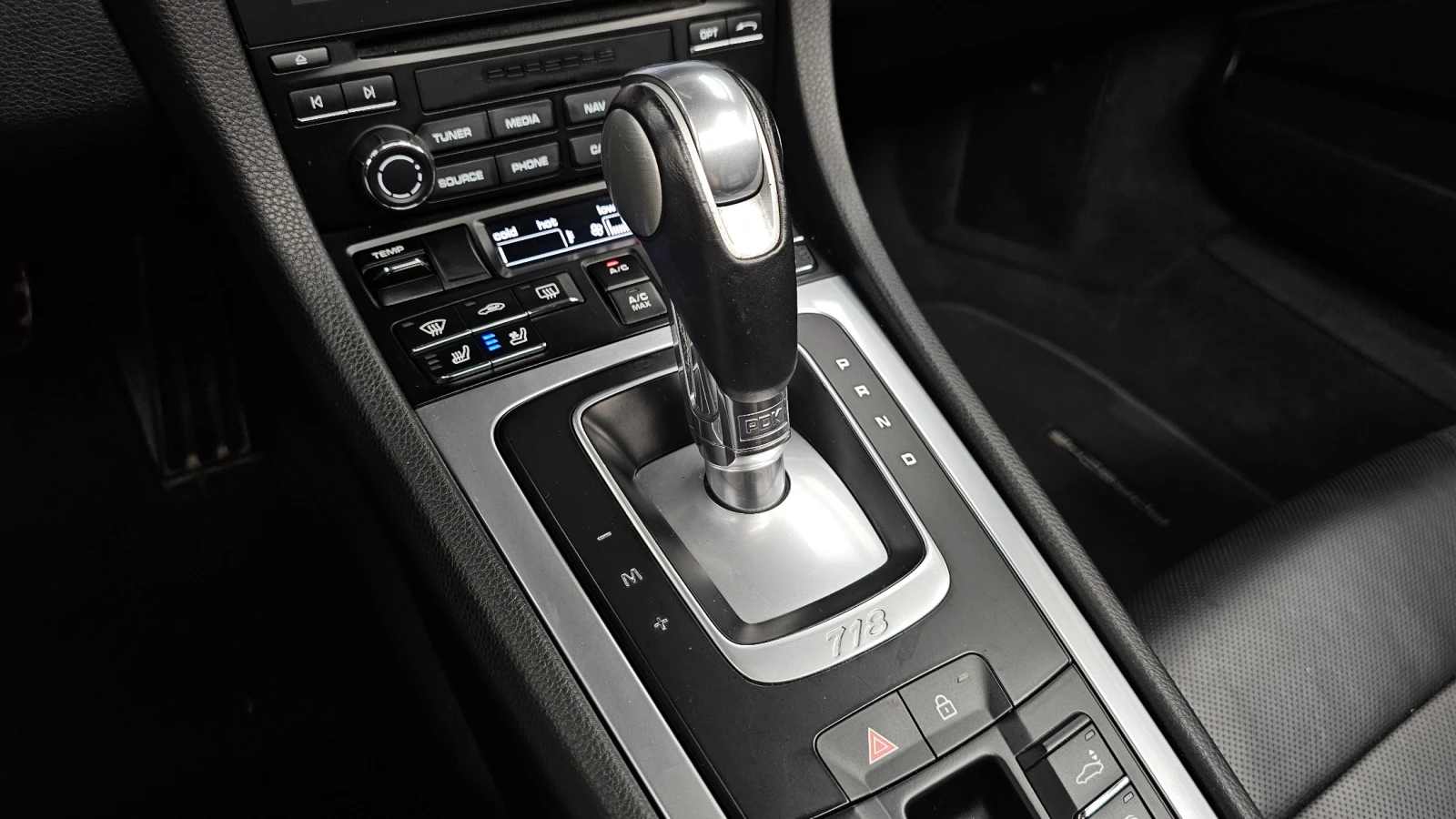 Porsche Boxster GTS 4.0, снимка 8 - Автомобили и джипове - 56164179