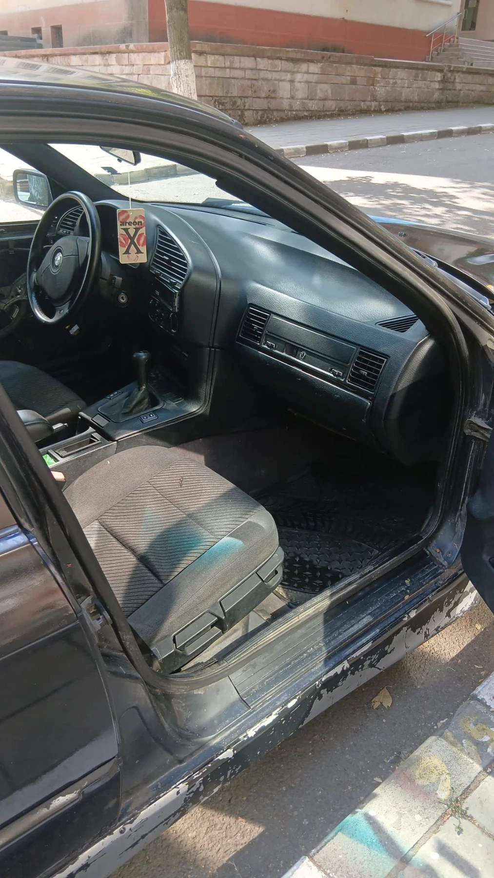 BMW 320, снимка 8 - Автомобили и джипове - 56556643