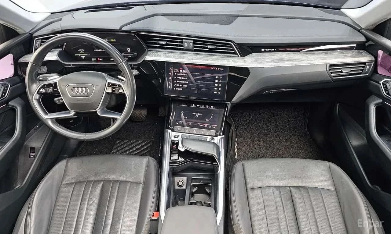 Audi E-Tron, снимка 7 - Автомобили и джипове - 56740017
