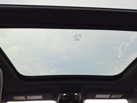 Volvo XC40 * R DESIGN * CARFAX * 2 КЛЮЧА * ПАНОРАМА * ПОДГРЕВ, снимка 13