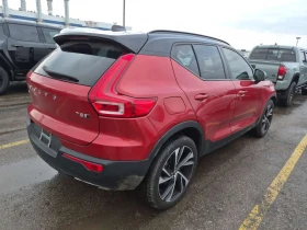 Volvo XC40 * R DESIGN * CARFAX * 2 КЛЮЧА * ПАНОРАМА * ПОДГРЕВ, снимка 3