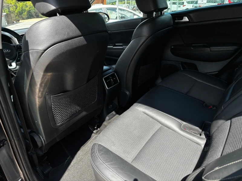 Kia Sportage Нов внос Италия, снимка 8 - Автомобили и джипове - 50862502