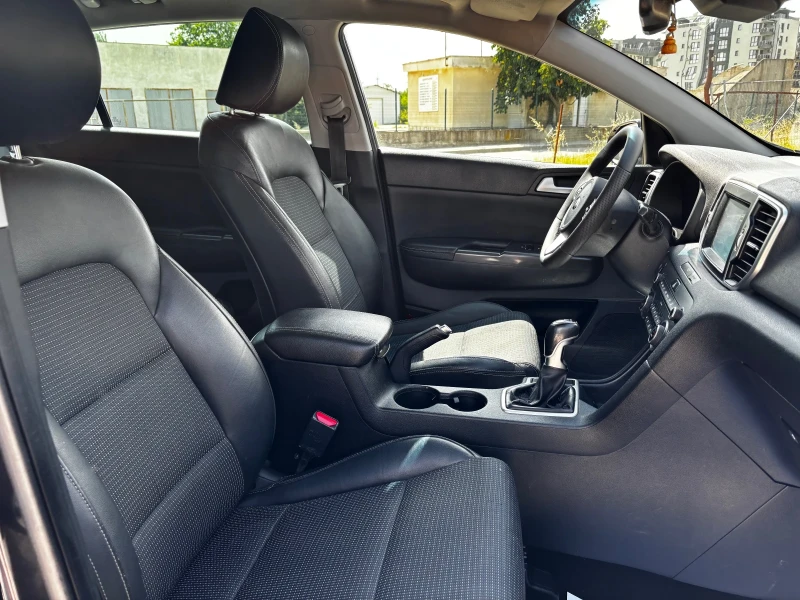 Kia Sportage Нов внос Италия, снимка 10 - Автомобили и джипове - 50862502