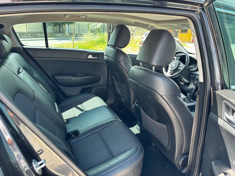 Kia Sportage Нов внос Италия, снимка 7 - Автомобили и джипове - 50862502
