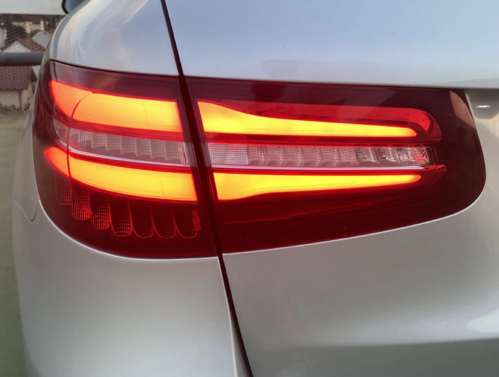 Mercedes-Benz GLC 250 4 MATIC.BENZIN 155KW.LED.NAVI - изображение 6