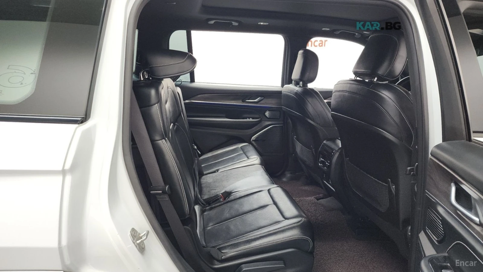 Jeep Grand cherokee OVERLAND* 3.6* V6* ОБДУХВАНЕ* 360* КАМЕРИ* ПОДГРЕВ, снимка 10 - Автомобили и джипове - 54868757