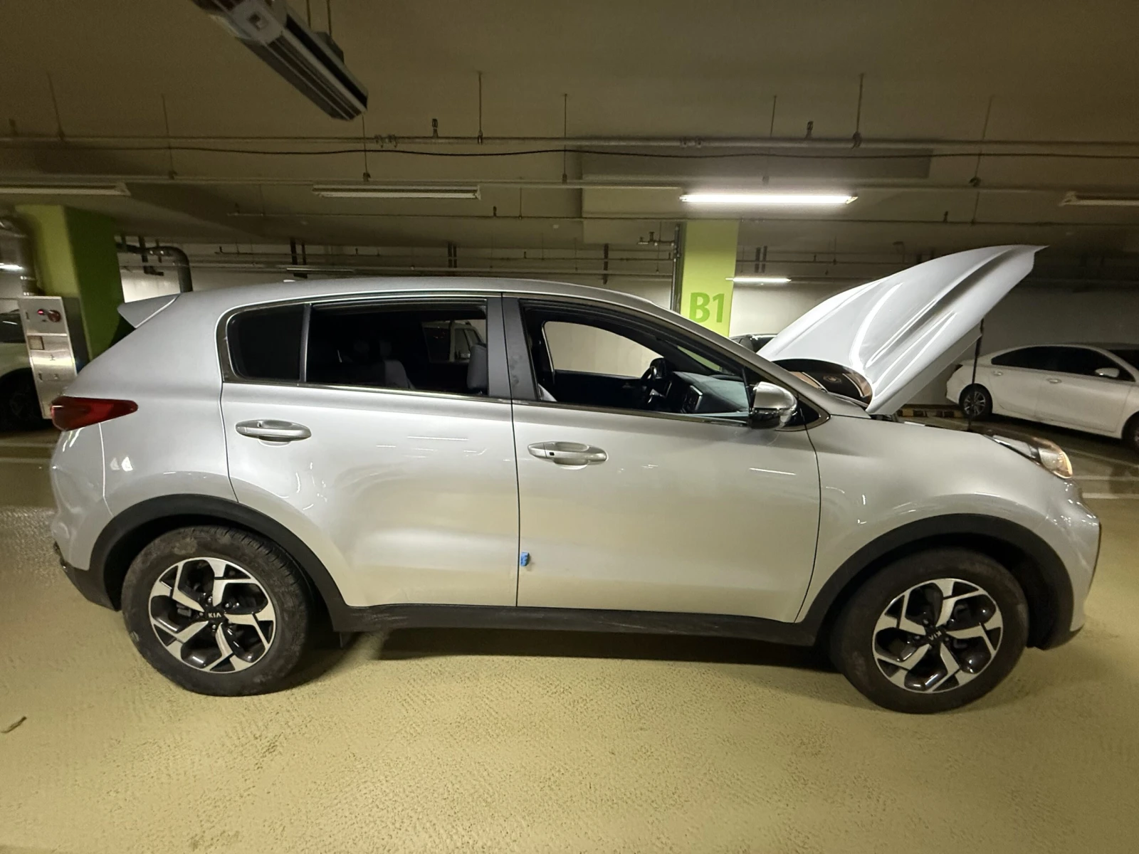 Kia Sportage 1.6 - ОЧАКВАН ВНОС, снимка 2 - Автомобили и джипове - 55706540