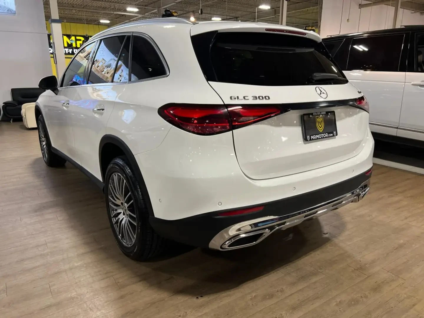 Mercedes-Benz GLC 300 4MATIC PREMIUM PKG ЦЕНА ДО БЪЛГАРИЯ АВТОКРЕДИТ, снимка 2 - Автомобили и джипове - 56006855