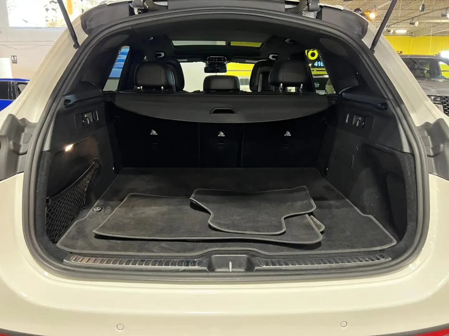 Mercedes-Benz GLC 300 4MATIC PREMIUM PKG ЦЕНА ДО БЪЛГАРИЯ АВТОКРЕДИТ, снимка 17 - Автомобили и джипове - 56006855