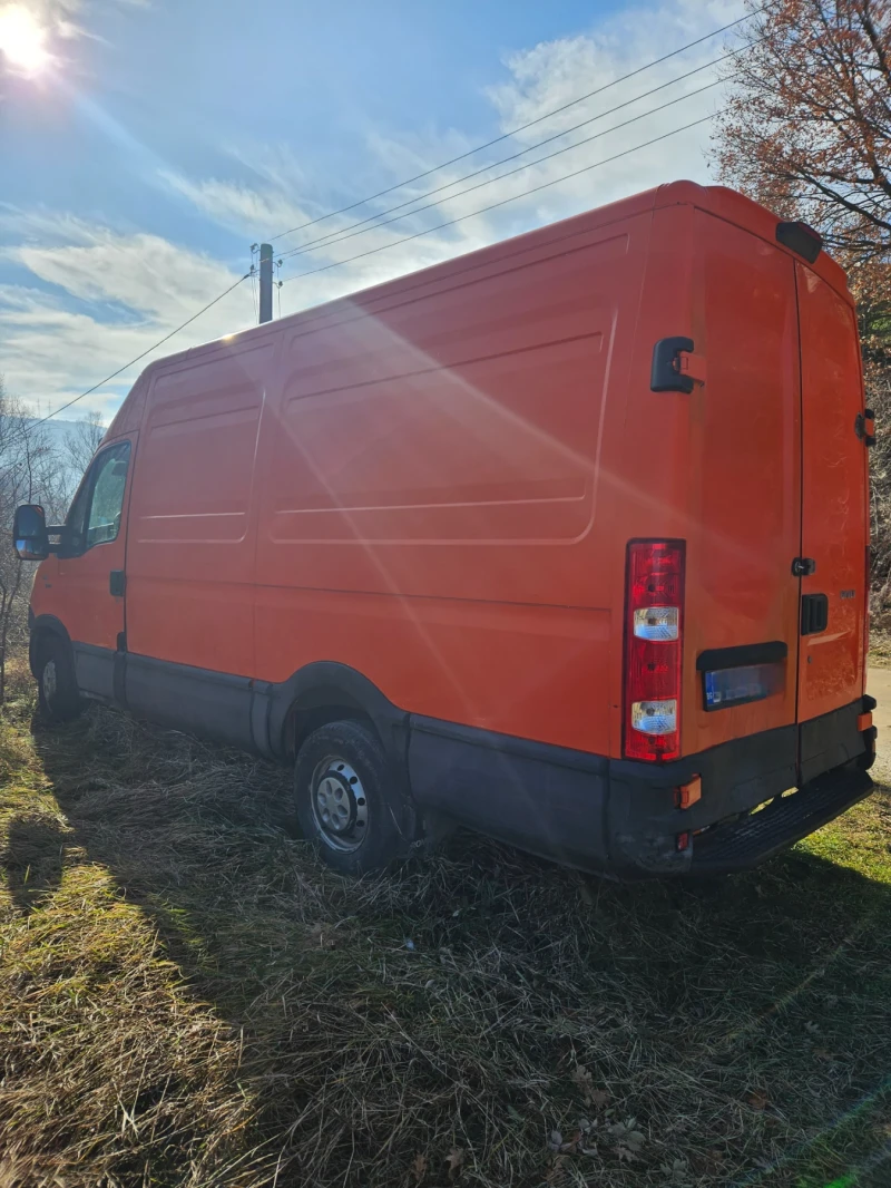 Iveco Daily 35S14 Метан, снимка 3 - Бусове и автобуси - 48898712