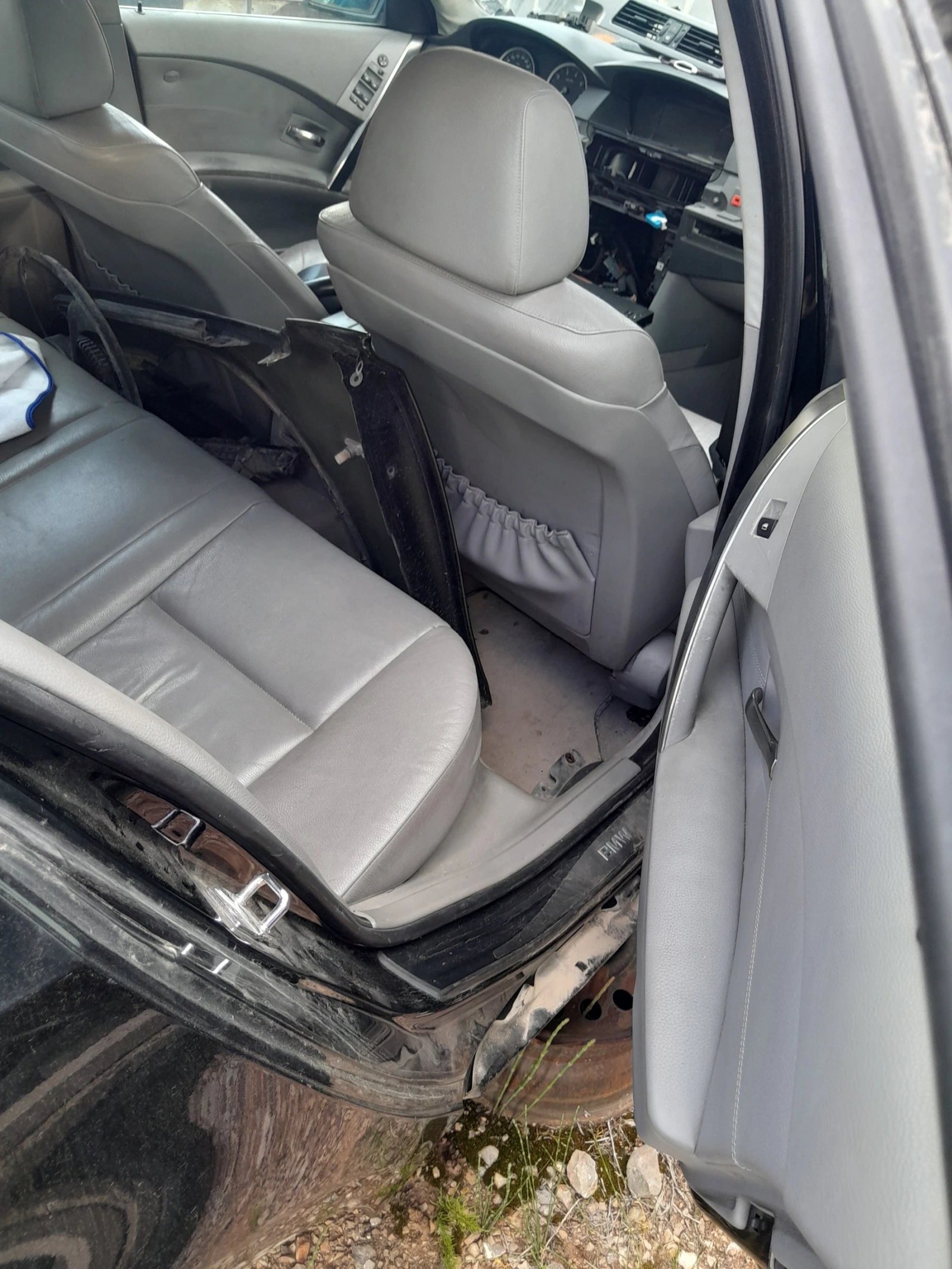 Продавам кожен салон за BMW E60 2006г., снимка 4 - Части - 54740197