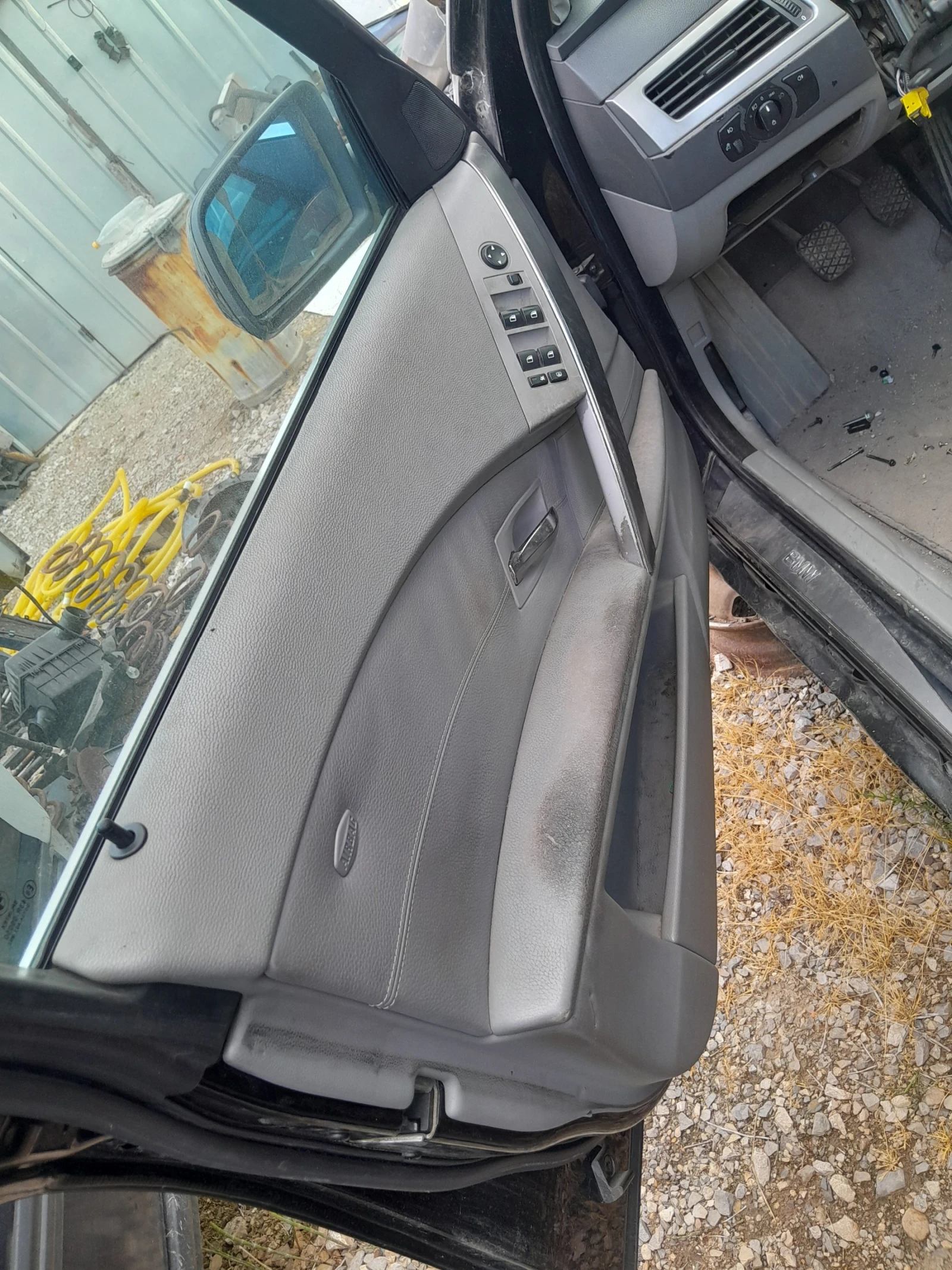 Продавам кожен салон за BMW E60 2006г., снимка 5 - Части - 54740197