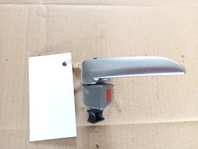 Дръжка врата задна дясна Мазда 2 1.4д 