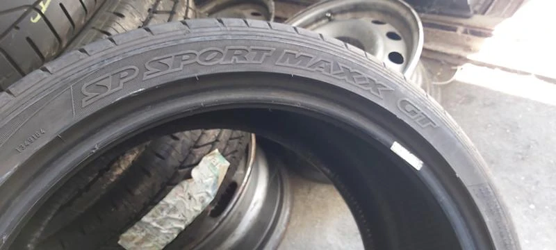 Гуми Летни 255/40R19, снимка 7 - Гуми и джанти - 33540262