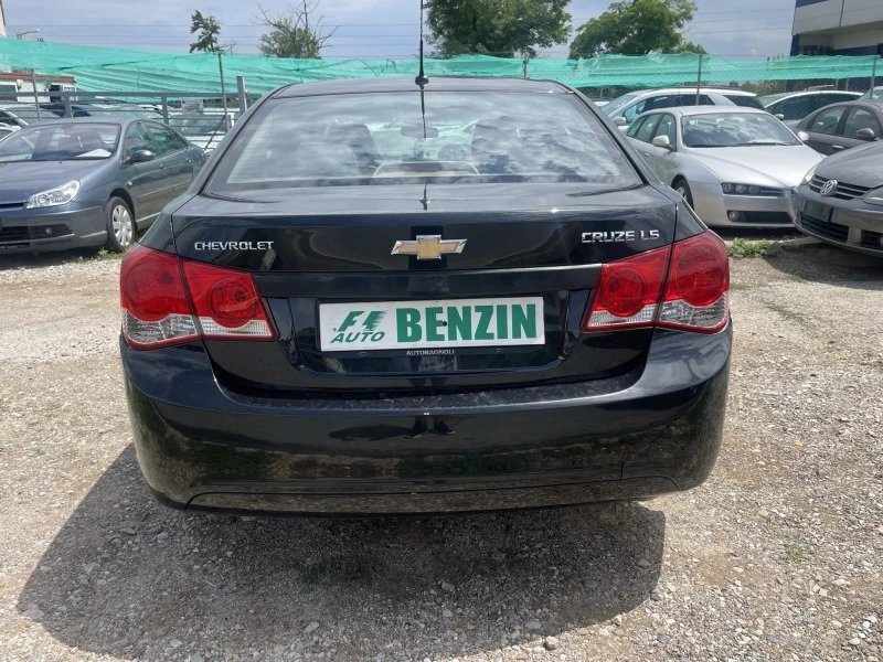 Chevrolet Cruze 1.6i-ITALIA, снимка 9 - Автомобили и джипове - 41762135