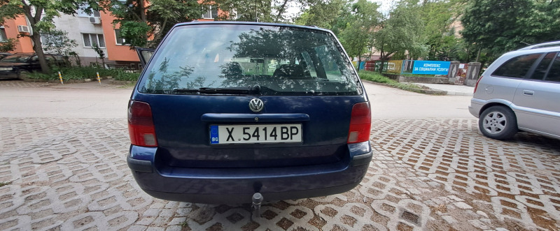 VW Passat, снимка 12 - Автомобили и джипове - 46347675