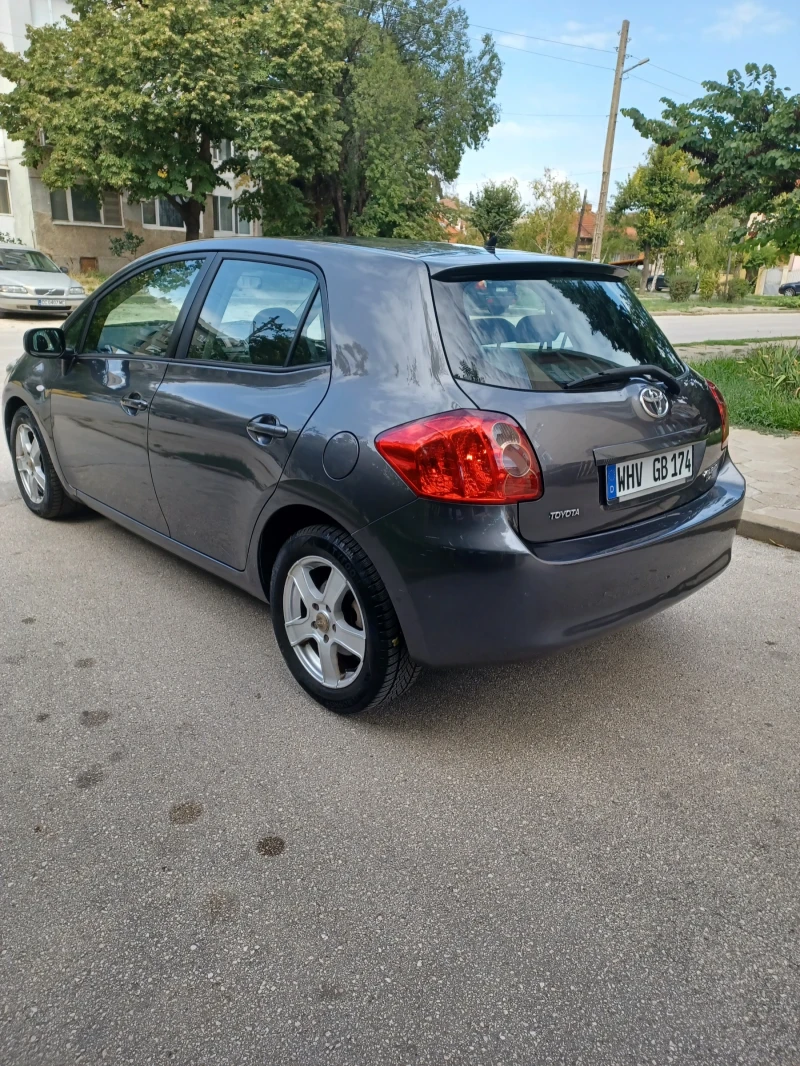 Toyota Auris, снимка 5 - Автомобили и джипове - 47900526